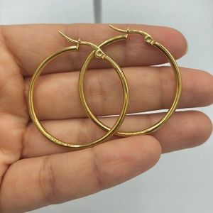 Simple hoop 18k gold plated